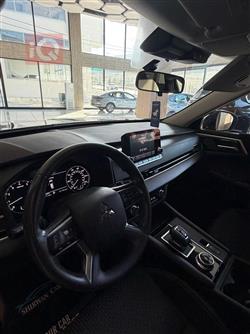 ميتسوبيشي اوتلاندر